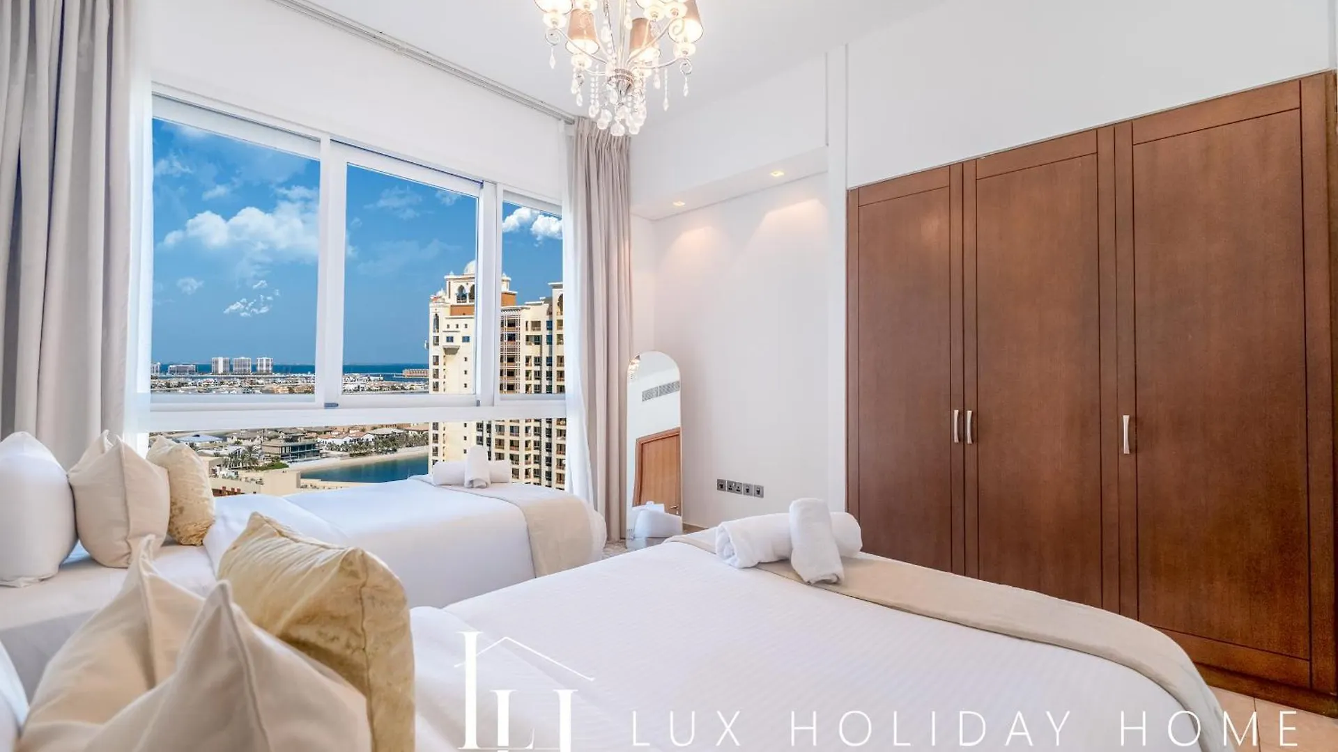 Lux The Palm Island Atlantis View Suite Dubai